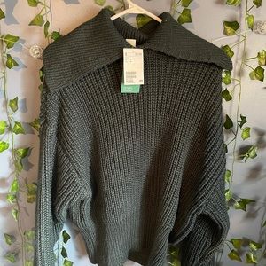 BRAND NEW H&M KNIT SWEATER